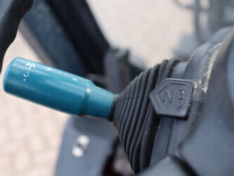 2000-toyota-42-7fgf25-1397406-44472098