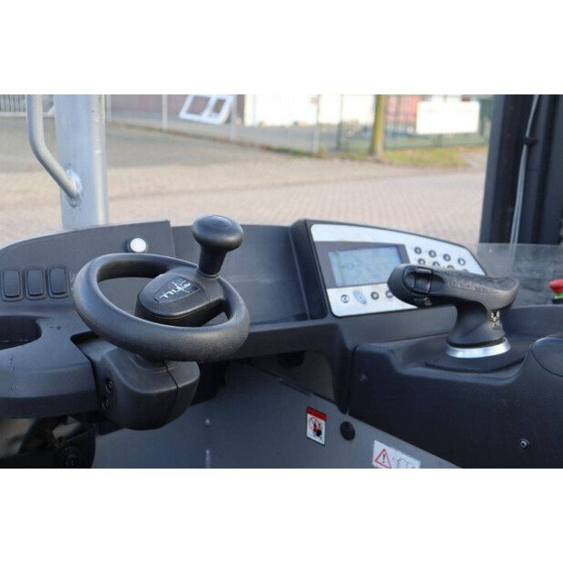 2015 Still FM-X 14-44472148