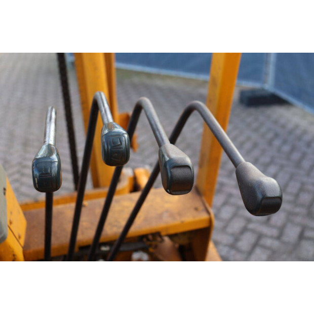 كوماتسو FD20H-1211-44472184