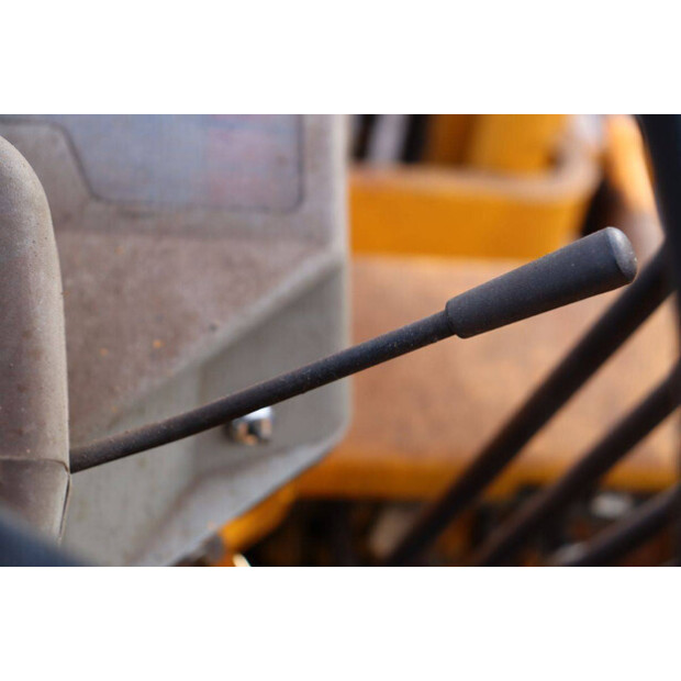 كوماتسو FD20H-1211-44472185