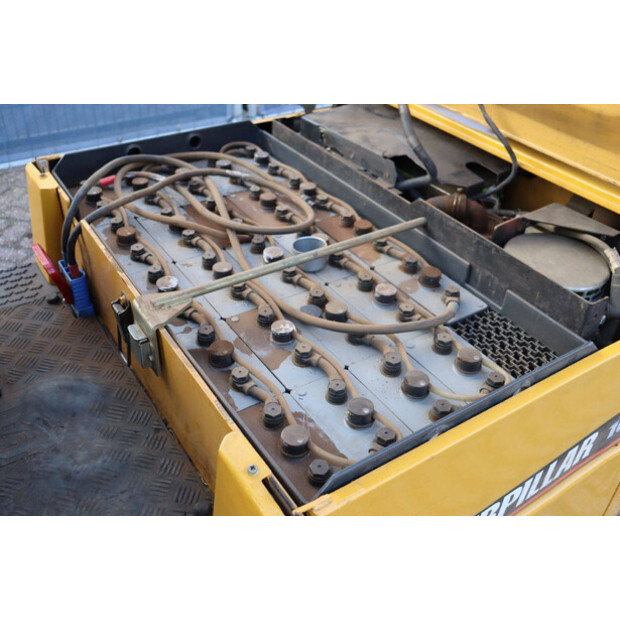 2001 كاتربيلر EP16KT-44472224