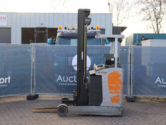 2015-still-fm-x17-1397411-44472231