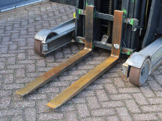 2015-still-fm-x17-1397411-44472238