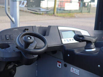 2015-still-fm-x17-1397411-44472247