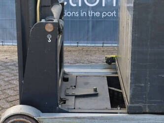 2015-still-fm-x17-1397411-44472257