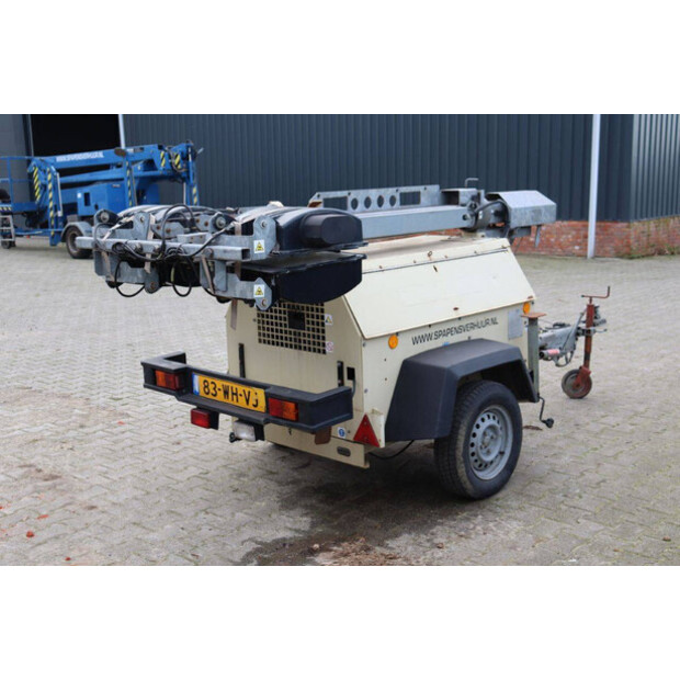 2011 دووسان LT6K-44472417