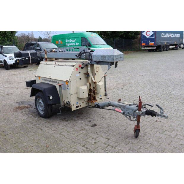 2011 دووسان LT6K-44472418