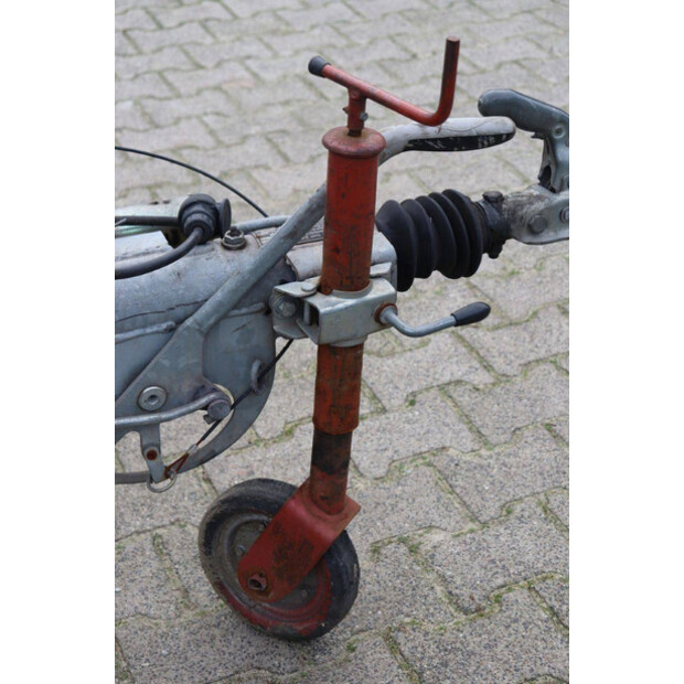 2011 دووسان LT6K-44472423