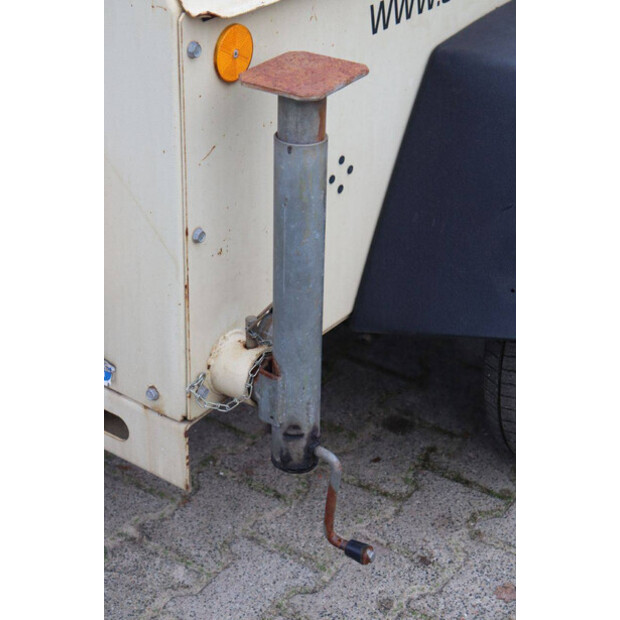 2011 دووسان LT6K-44472429