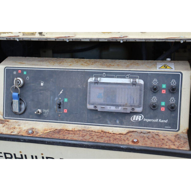 2011 دووسان LT6K-44472434