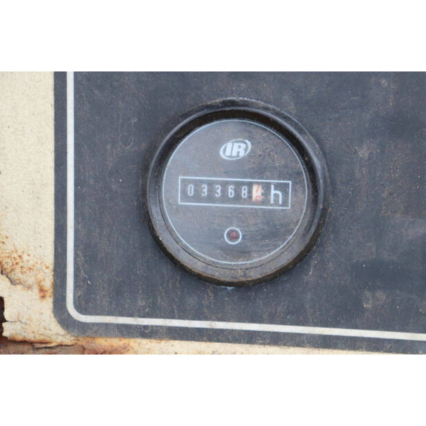 2011 دووسان LT6K-44472435