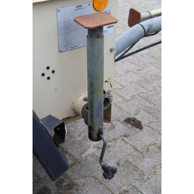 2011 دووسان LT6K-44472436