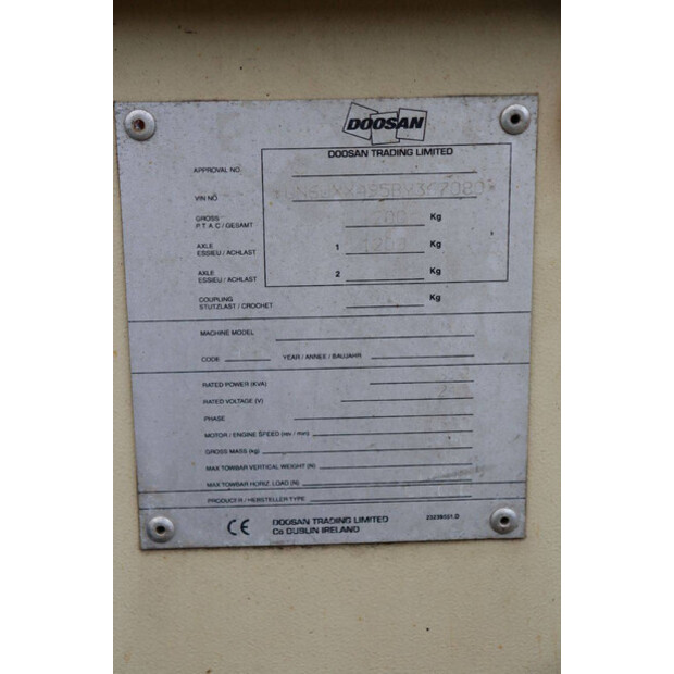 2011 دووسان LT6K-44472437