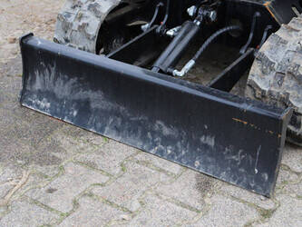 2025-vicsec-vc13c-y-44472459