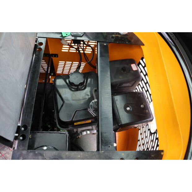 2025 VICSEC VC13C-Y-44472472