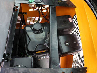 2025-vicsec-vc13c-y-44472472