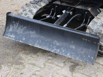 2025-vicsec-vc13c-y-44472477