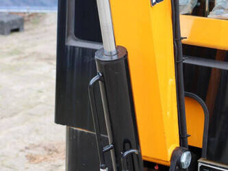 2025-vicsec-vc13c-y-44472478