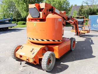 2011-jlg-e400ajpn-1397423-44472622