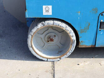 2013-genie-gs4047-1397425-44472677