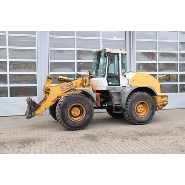 2003 ليبهير L538-44472690