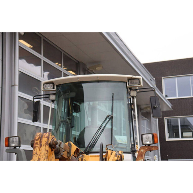 2003 ليبهير L538-44472706