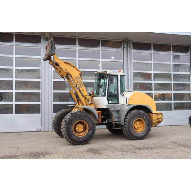 2003 ليبهير L538-44472736