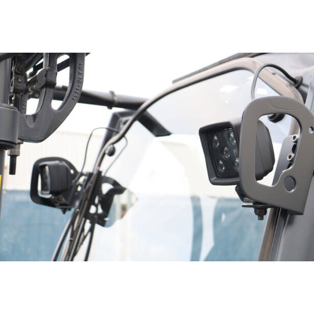 2020 ليندي E18PH-02-44472777