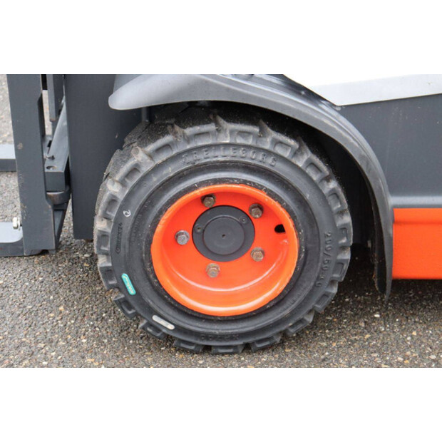 2020 ليندي E18PH-02-44472780