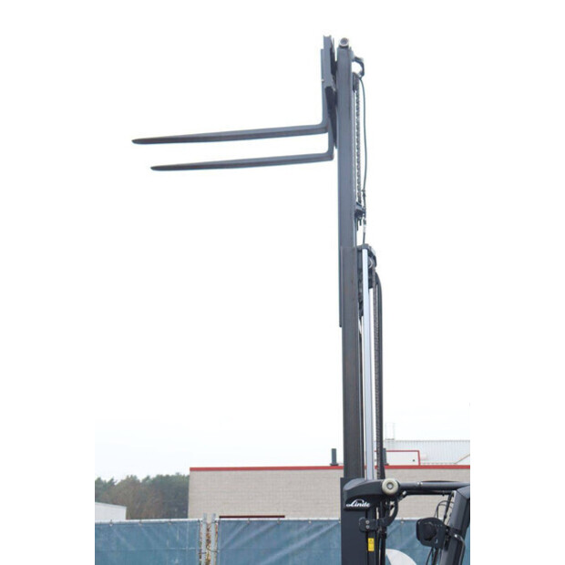 2020 ليندي E18PH-02-44472799