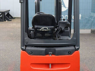 2018-linde-e15-02-1397429-44472804