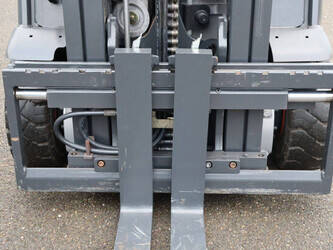 2018-linde-e15-02-1397429-44472811