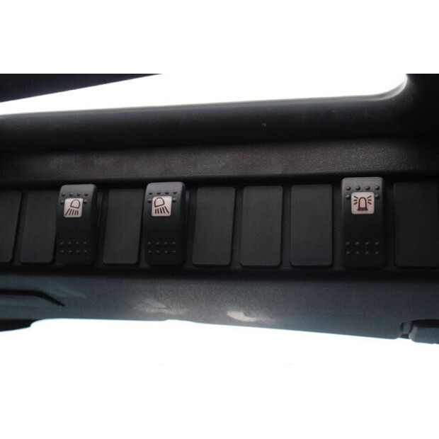 2018 ليندي E15-02-44472827