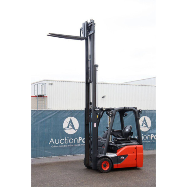 2018 ليندي E15-02-44472832