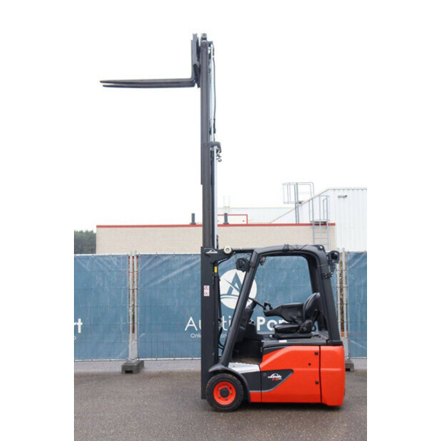 2018 ليندي E15-02-44472833