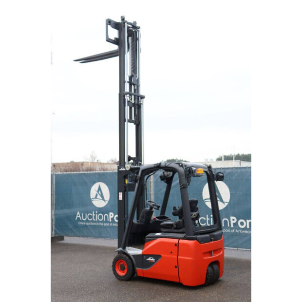 2018 ليندي E15-02-44472834