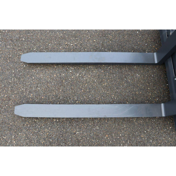 2018 ليندي E16-02-44472848