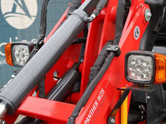 2025-landward-panther-w25-44473028