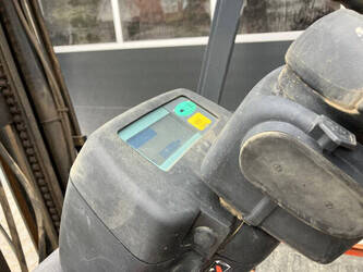 2009-toyota-7fbmf30-1397444-44473211