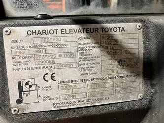 2011-toyota-7fbmf20-1397448-44473264