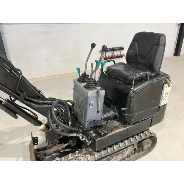 2002 TAKEUCHI TB108-44473296