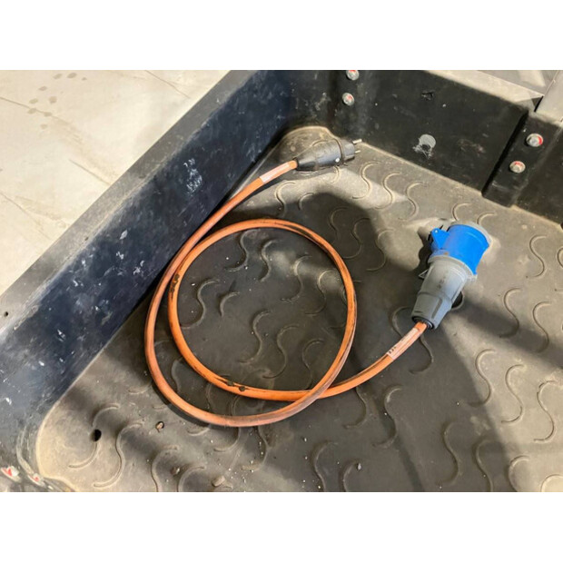 2018 CTE MC285-44473350