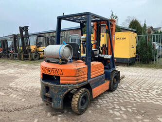 1990-toyota-42-5fgf-25-1397461-44473446