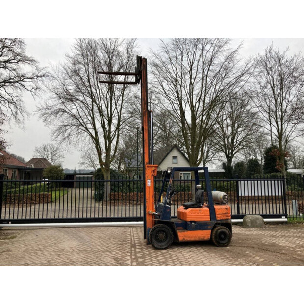 1990 تويوتا 42-5FGF 25-44473456