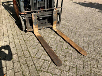 2016-toyota-8fbr20t-1397470-44473583