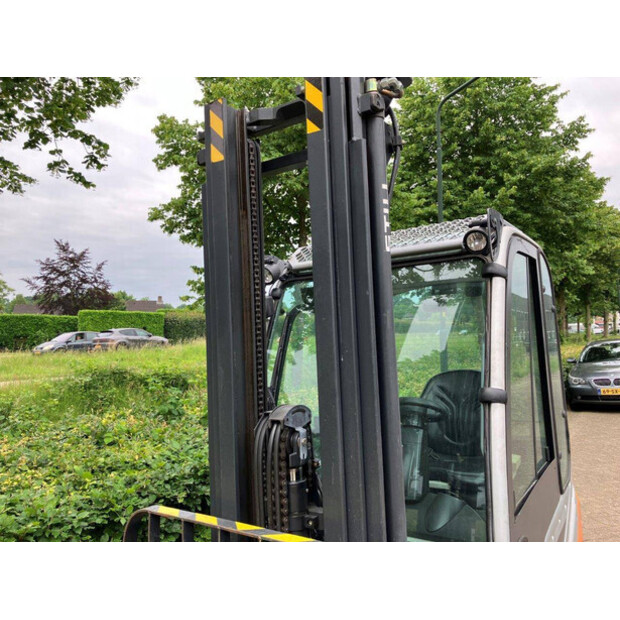 2017 Still R20-20-44473601