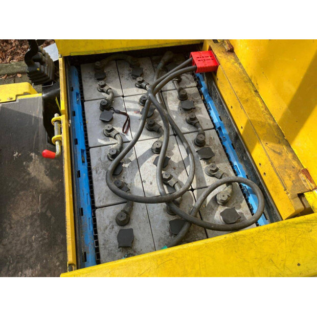 2011 Yale ERP15-44473627