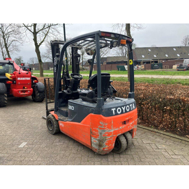 2017 تويوتا 8FBE20T-44473656