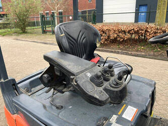 2017-toyota-8fbe20t-1397474-44473669