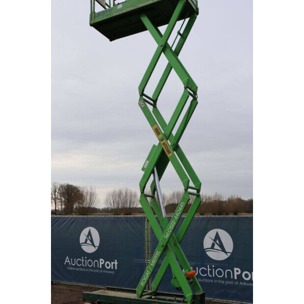 1998 SkyJack SJ 3220-44473845